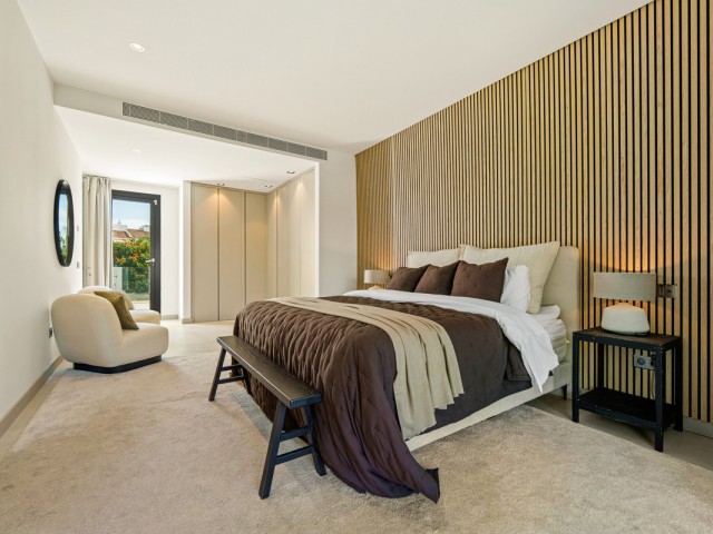 5 Schlafzimmer Villa in Nueva Andalucía