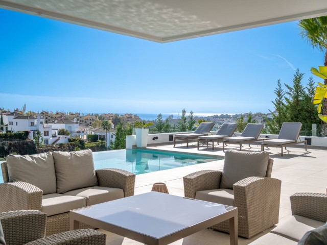 6 Soveroms Villa i Estepona