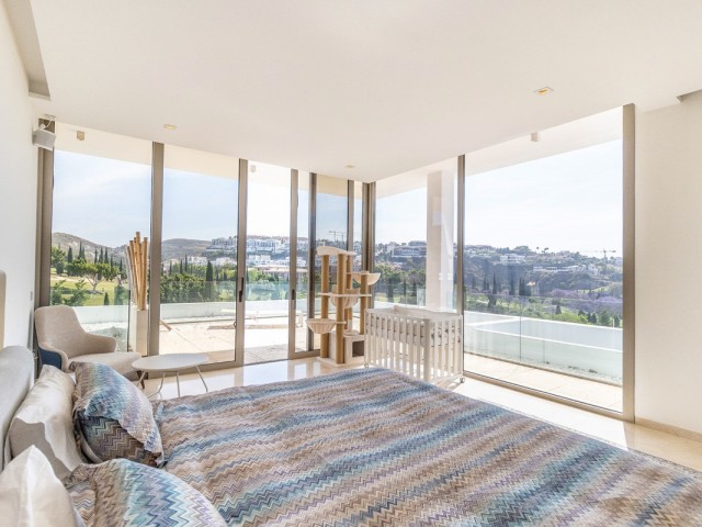 6 Bedrooms Villa in Benahavís