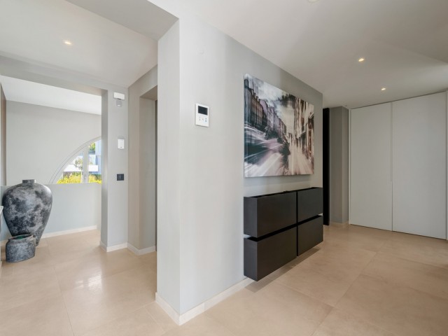 Apartamento con 3 Dormitorios  en Aloha