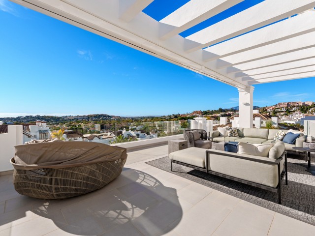 Apartamento con 3 Dormitorios  en Aloha