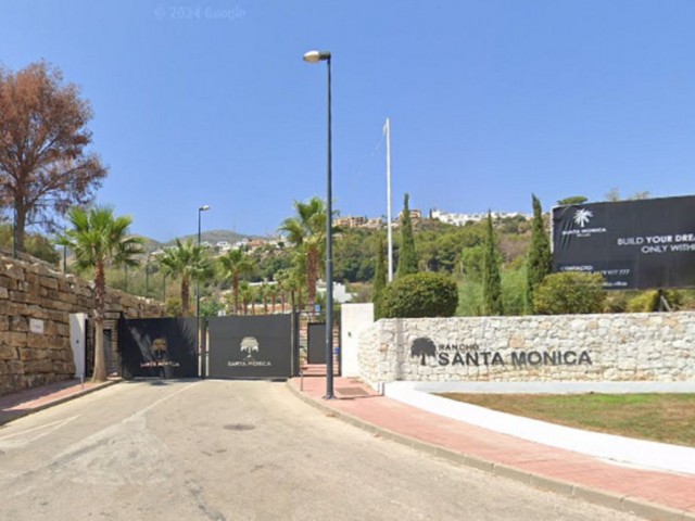  Plot in Benalmadena