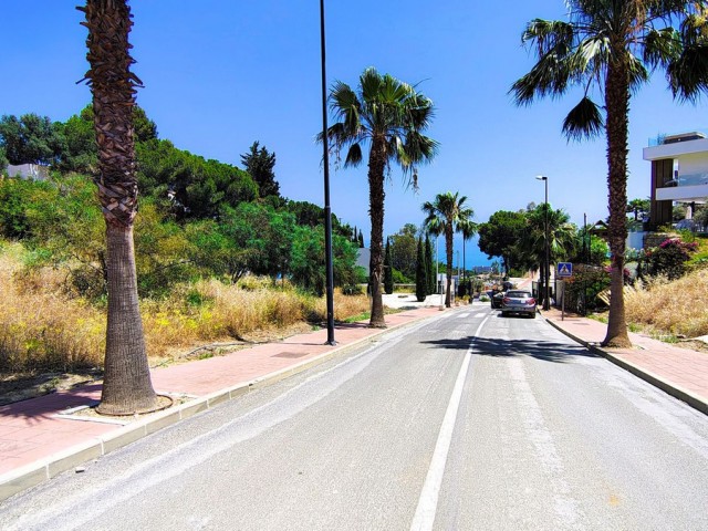 Plot in Benalmadena