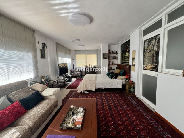 5 Makuuhuoneen Huvila Marbella