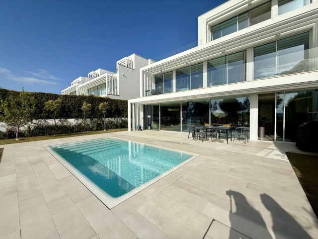 5 Makuuhuoneen Huvila Sotogrande