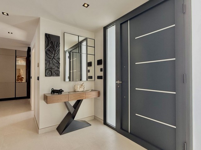 5 Schlafzimmer Villa in Nueva Andalucía