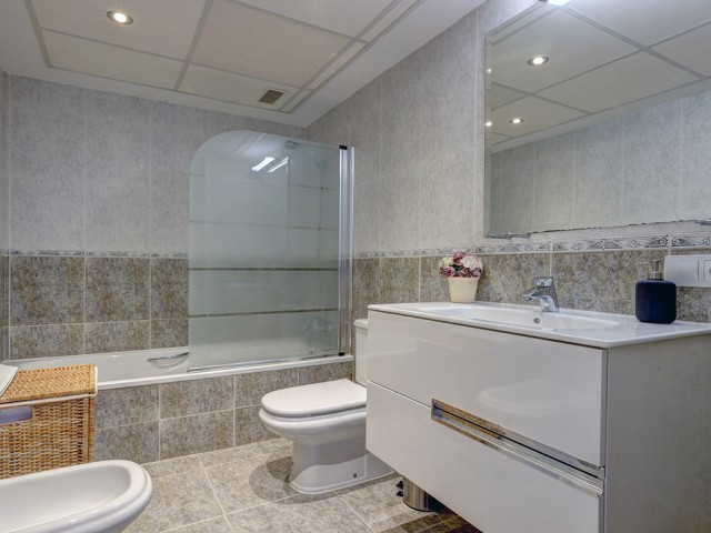 4 Schlafzimmer Reihenhaus in La Duquesa