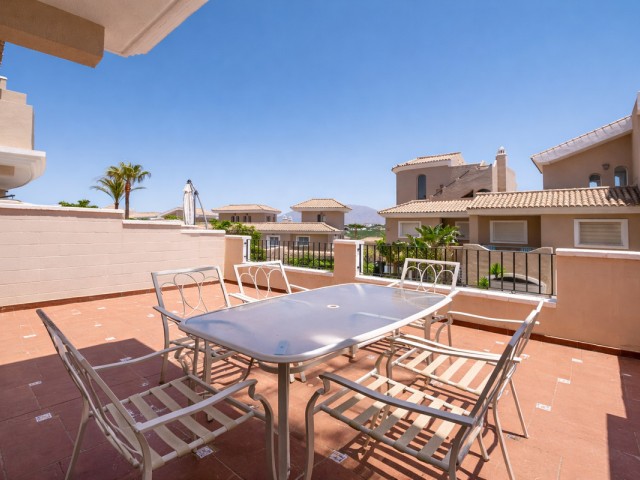 4 Schlafzimmer Reihenhaus in La Duquesa