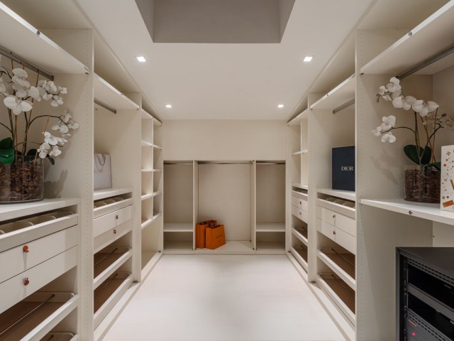 4 Schlafzimmer Villa in Marbella