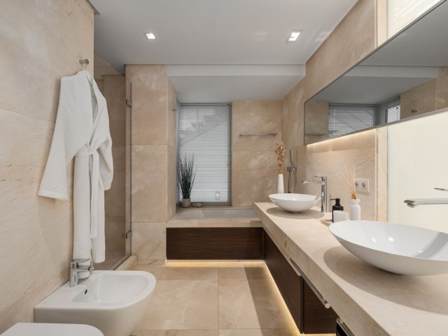 4 Schlafzimmer Villa in Marbella