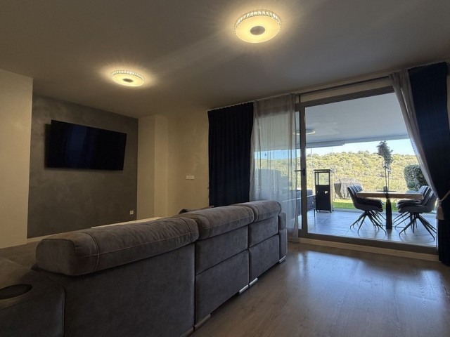 2 Schlafzimmer Apartment in Estepona