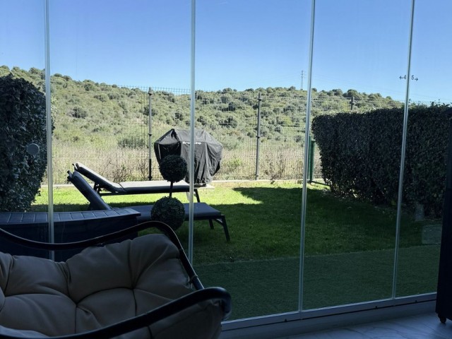 2 Schlafzimmer Apartment in Estepona