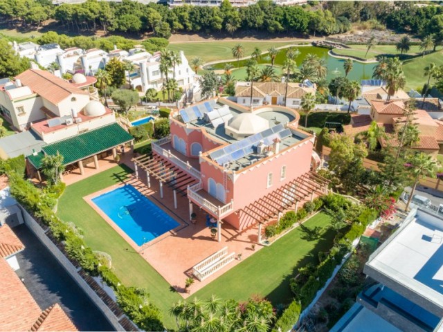 7 Schlafzimmer Villa in Benalmadena