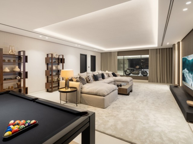 6 Schlafzimmer Villa in Nueva Andalucía