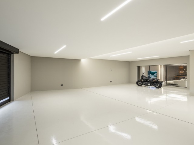 6 Schlafzimmer Villa in Nueva Andalucía