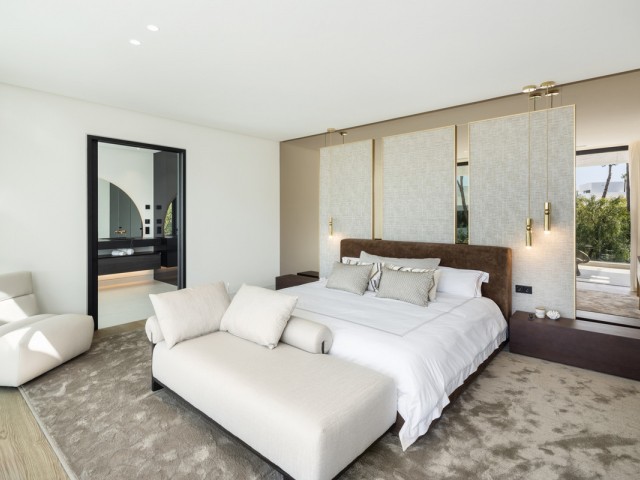 6 Makuuhuoneen Huvila Nueva Andalucía