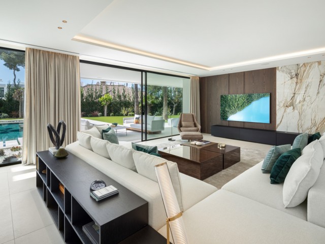 6 Makuuhuoneen Huvila Nueva Andalucía