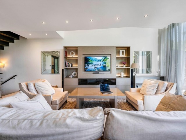 Reihenhaus Sierra Blanca - R5199784