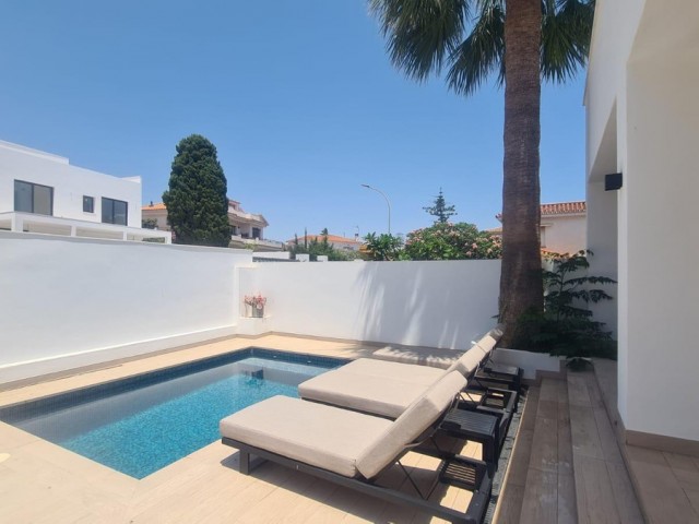 7 Schlafzimmer Villa in Benalmadena Costa