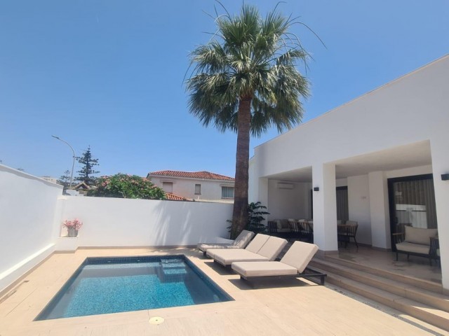 7 Slaapkamer Villa in Benalmadena Costa