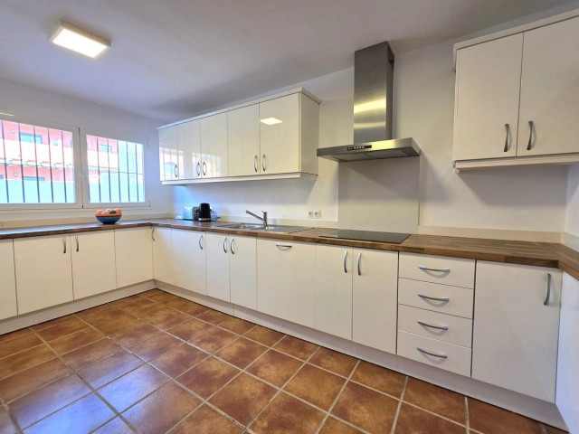Maison mitoyenne avec 3 Chambres  à Casares Playa