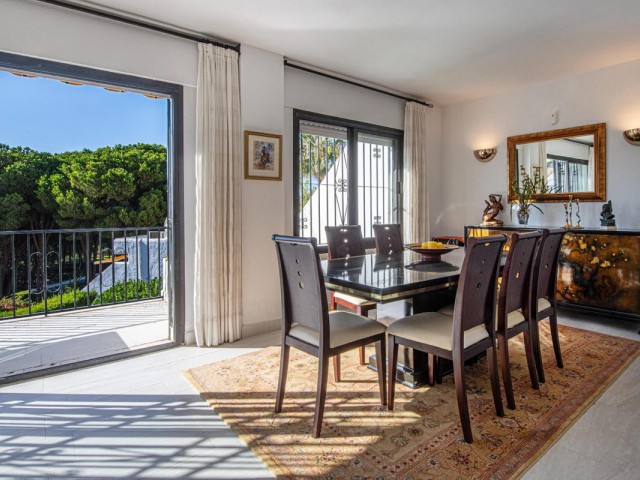 2 Schlafzimmer Reihenhaus in Marbella