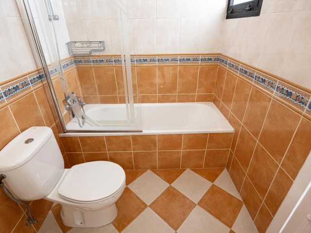 2 Schlafzimmer Reihenhaus in Marbella