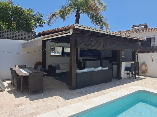 6 Schlafzimmer Villa in Marbella