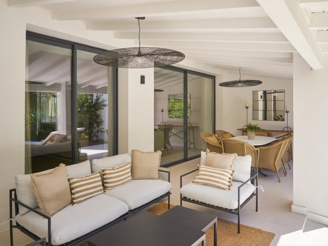 4 Schlafzimmer Reihenhaus in Nueva Andalucía