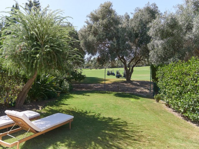 4 Schlafzimmer Reihenhaus in Nueva Andalucía