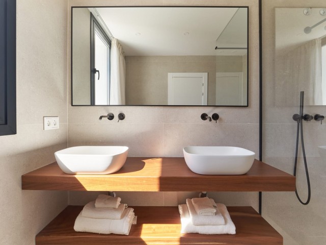 4 Schlafzimmer Reihenhaus in Nueva Andalucía