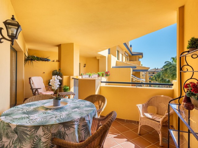 Apartamento con 2 Dormitorios  en San Pedro de Alcántara