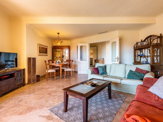 Apartamento con 2 Dormitorios  en San Pedro de Alcántara