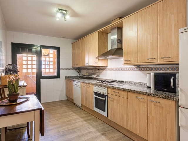 Apartamento con 2 Dormitorios  en San Pedro de Alcántara