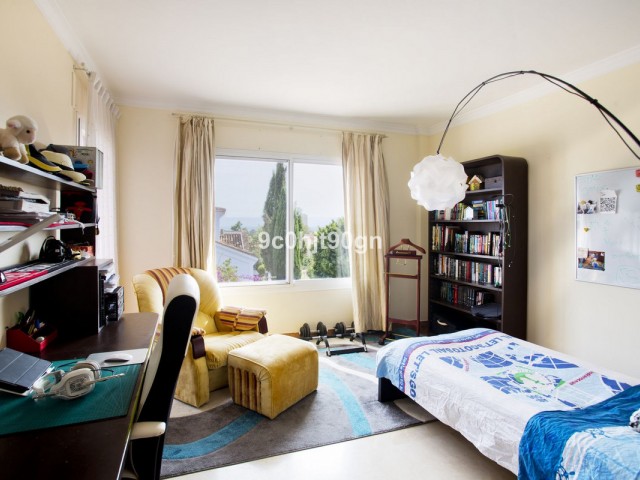 5 Schlafzimmer Villa in Elviria