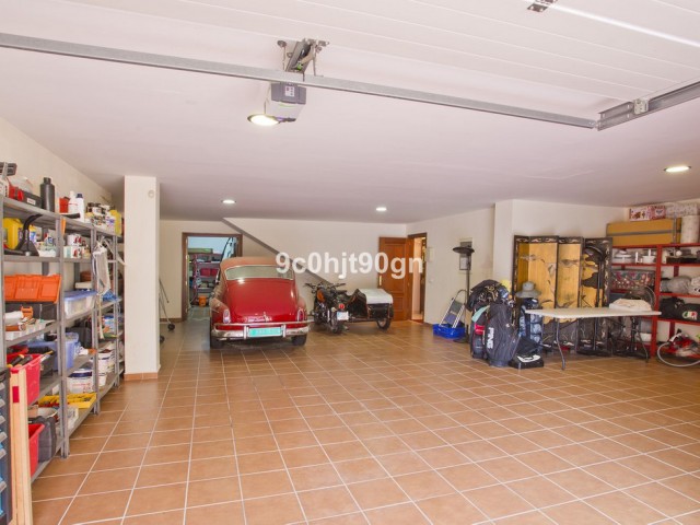 5 Schlafzimmer Villa in Elviria