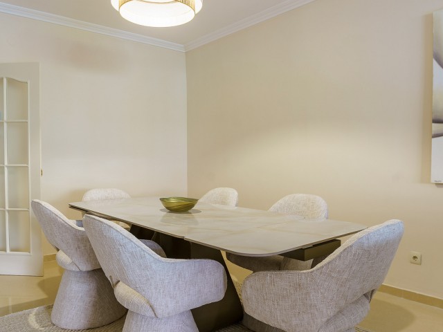 2 Bedrooms Apartment in Puerto Banús