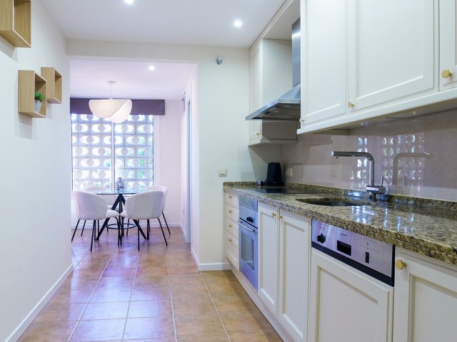 2 Bedrooms Apartment in Puerto Banús