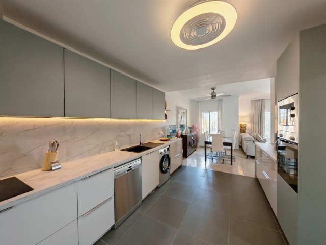 4 Schlafzimmer Reihenhaus in Riviera del Sol