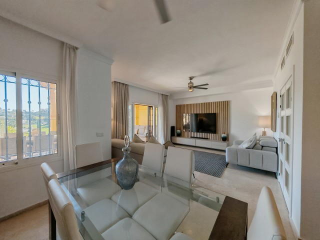 Maison mitoyenne avec 4 Chambres  à Riviera del Sol