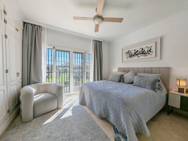 Maison mitoyenne avec 4 Chambres  à Riviera del Sol