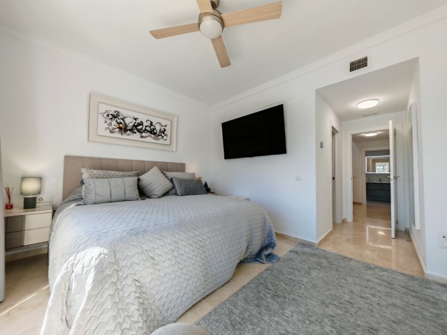 Maison mitoyenne avec 4 Chambres  à Riviera del Sol