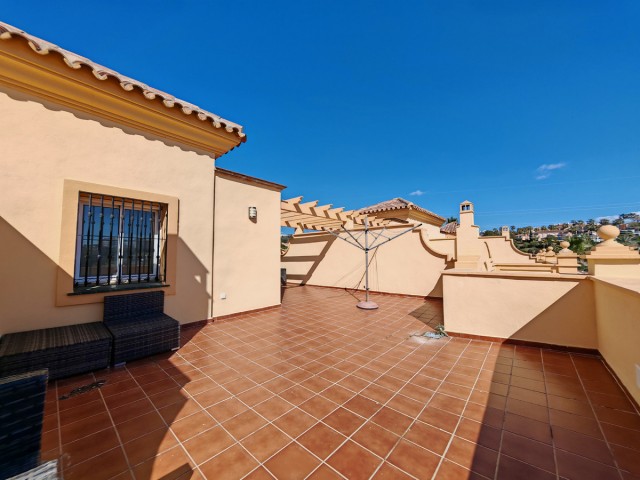 Maison mitoyenne avec 4 Chambres  à Riviera del Sol