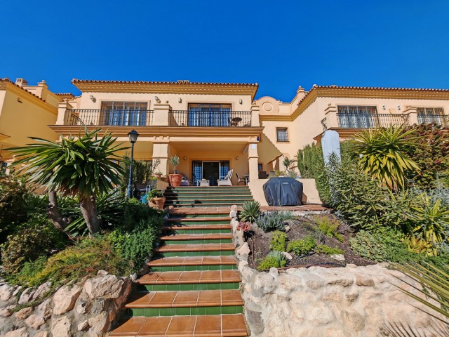 Maison mitoyenne avec 4 Chambres  à Riviera del Sol