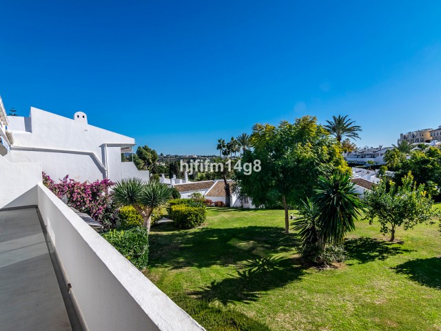 Penthouse in Nueva Andalucía