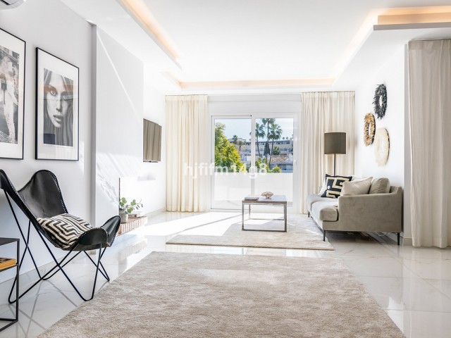 Penthouse in Nueva Andalucía