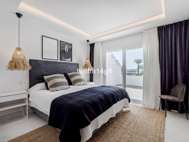 Penthouse avec 3 Chambres  à Nueva Andalucía