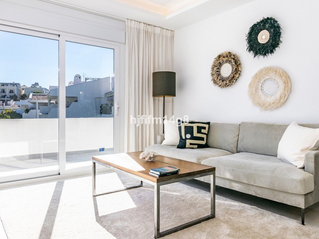 Penthouse avec 3 Chambres  à Nueva Andalucía