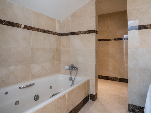 2 Soveroms Leilighet i Puerto Banús