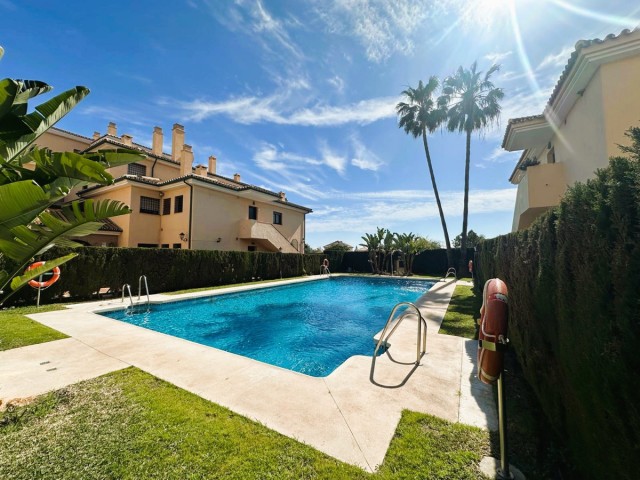 2 Makuuhuoneen Huoneisto San Pedro de Alcántara